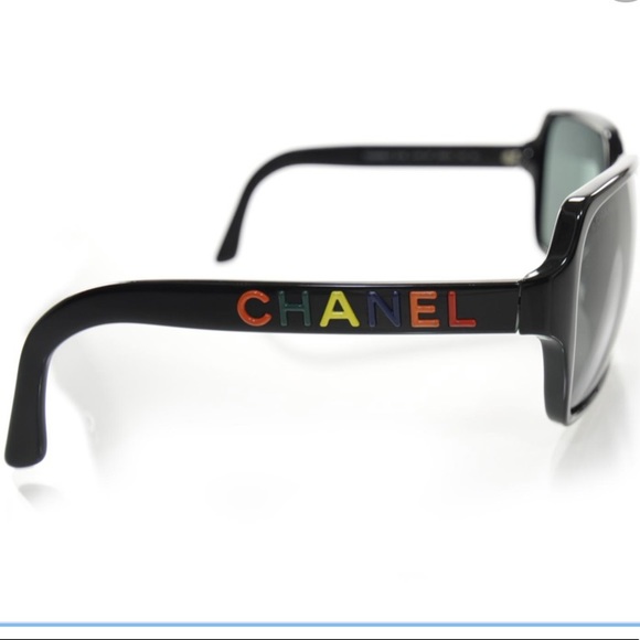 CHANEL Accessories - Authentic Chanel Sunnies 🕶